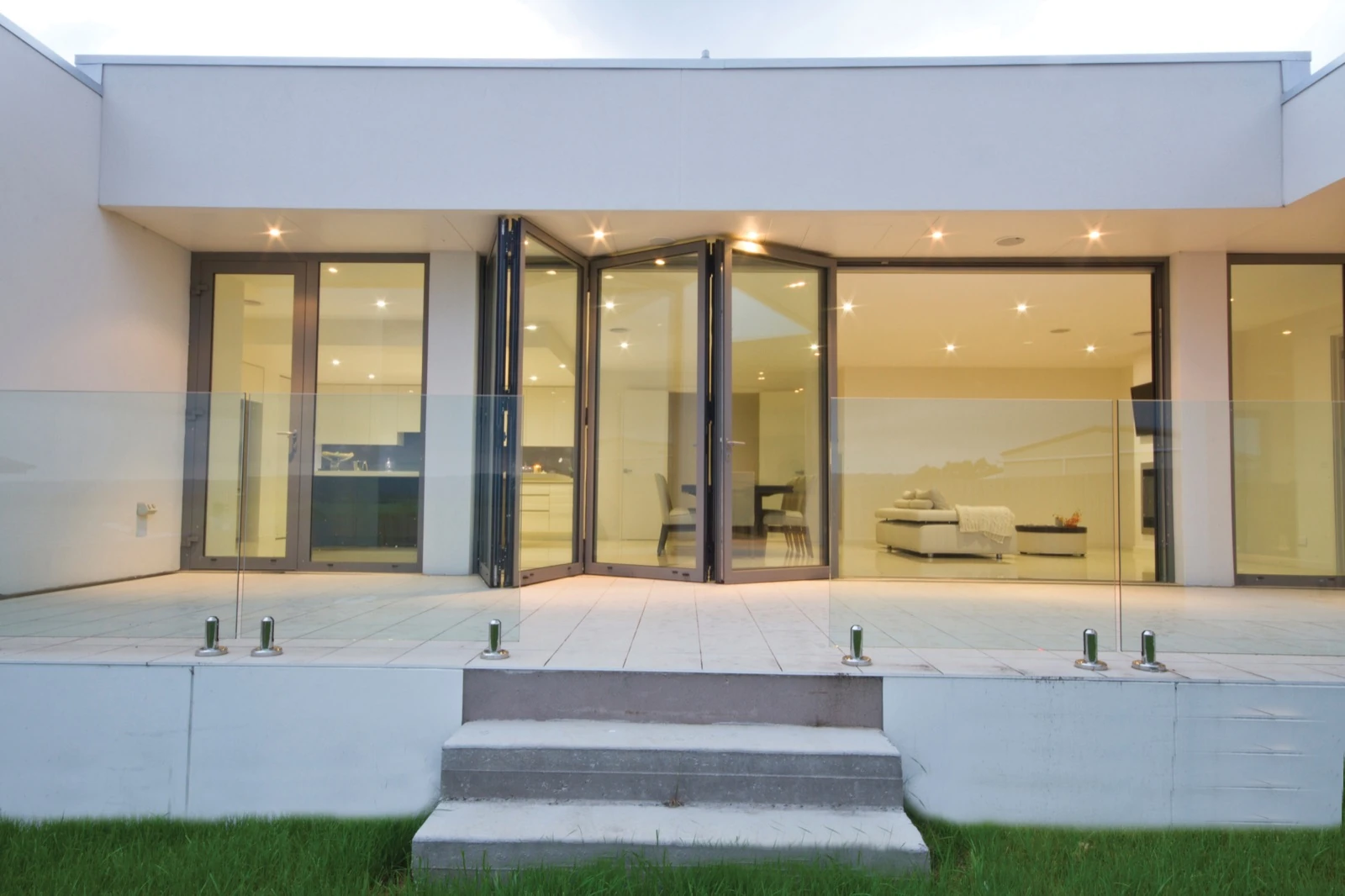 Reynaers ConceptFolding 68 aluminum bifold door